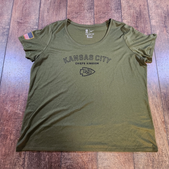 Kansas City Chiefs The Nike Tee Salute To Service T shirt Women XXL Olive Green - Picture 2 of 10